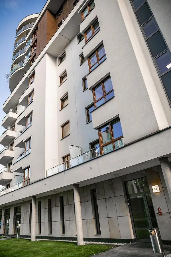 Nullo 3-Bedroom Apartment Kraków 0*,